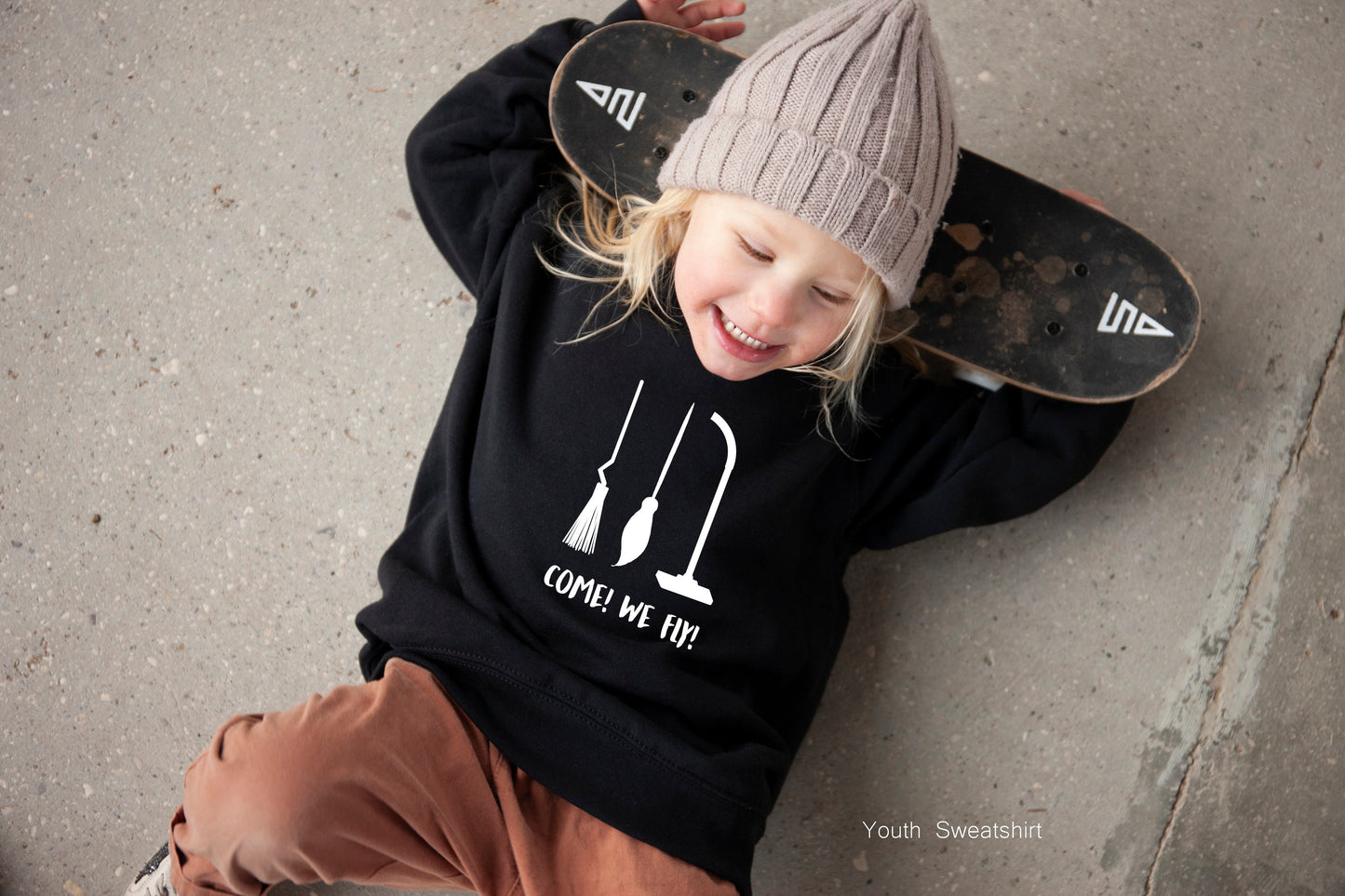 Halloween Shirt, Halloween Love Shirt,Trick or Treat T-shirt,Halloween Sweatshirt,Halloween Hoddie,Halloween T-Shirt,Halloween Party, C5402