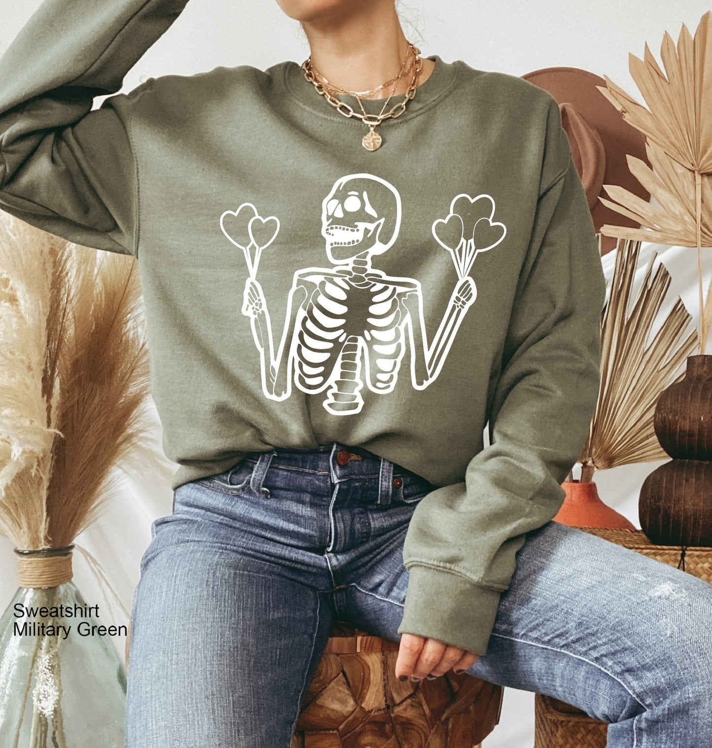 Skeleton Sweatshirt, Skeleton love Hoodie, Skeleton Lover Shirt, Valentin Days Gift, Skeleton Valentine, Heart Ballo,C6395