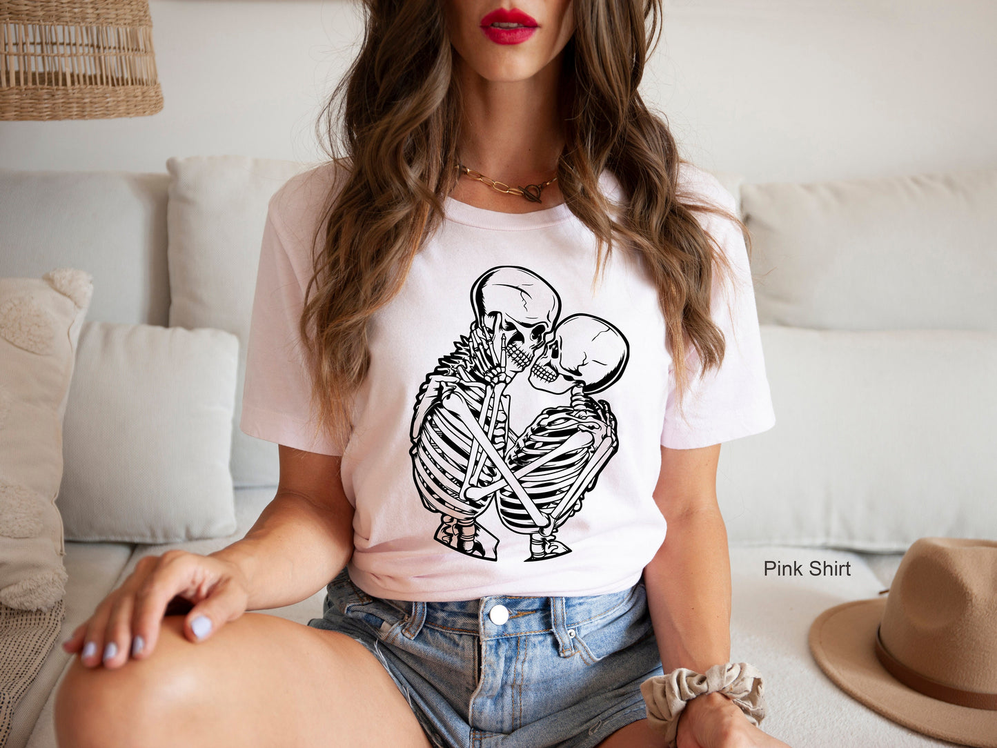 Kissing Skeletons Shirt, Skeleton Shirt, Gothic Shirt, Skull Tee, Couple Shirt, Cool Skeleton T-Shirt, Skeleton Valentines, C6377