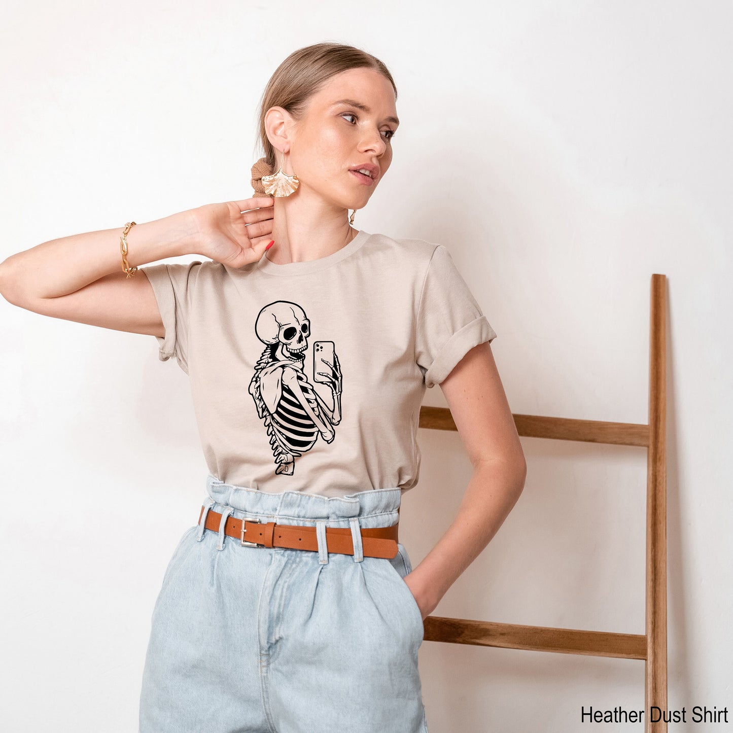 Skeleton Selfie Shirt,Selfie Tank Tops,Skeleton Sweatshirt,Trendy HalloweenHoodie,Skeleton Hand Halloween,Skull Shirt,Halloween Gift,C6641