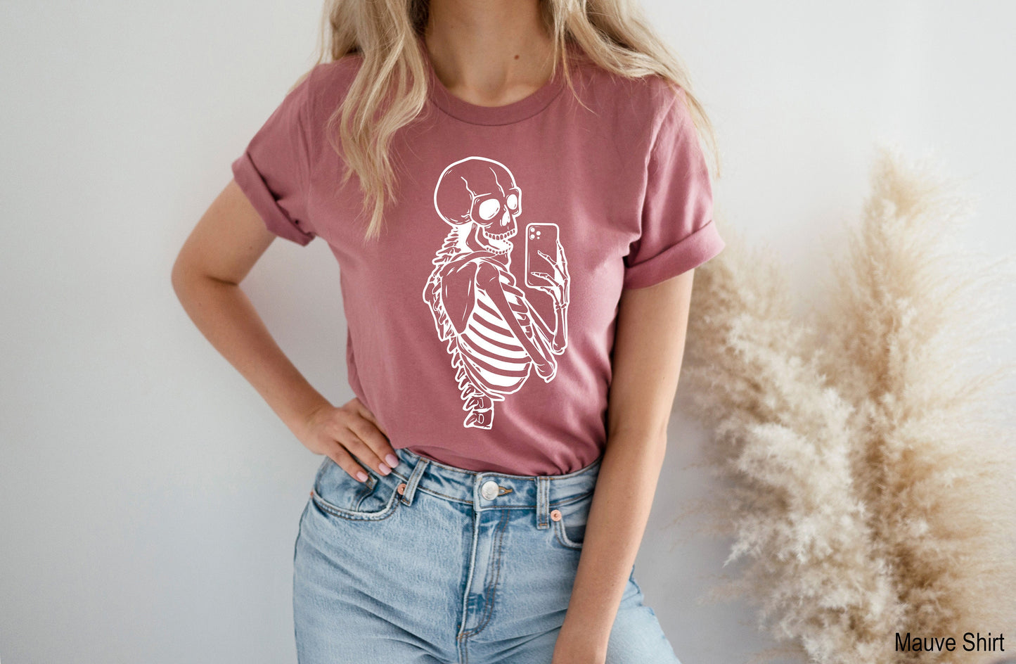 Skeleton Selfie Shirt, Selfie Shirt, Skeleton Shirt, Halloween Skeleton T-Shirt, Skeleton Hand Halloween, Halloween Gift, C6641