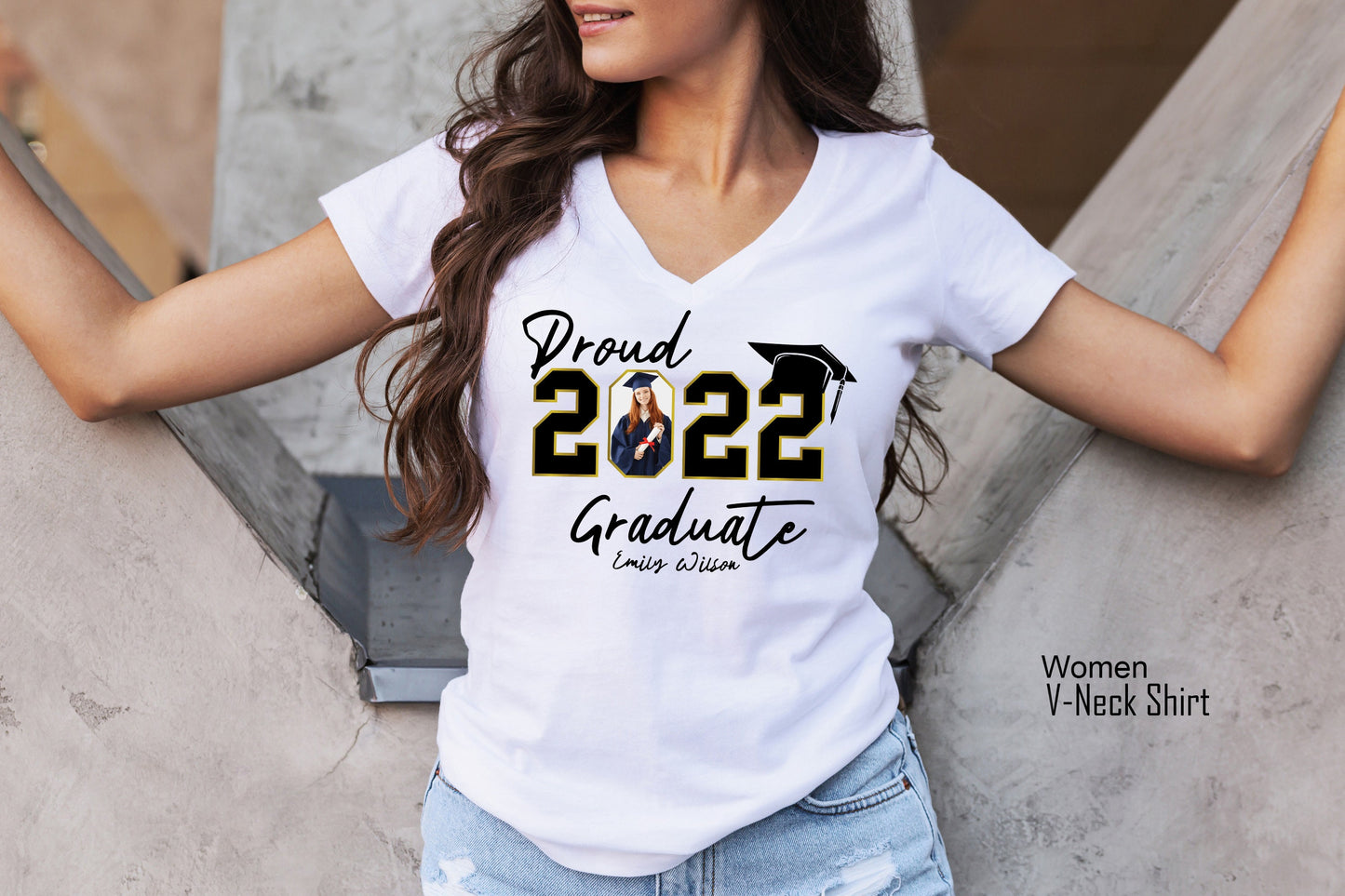Custom Graduation Shirts,Class of 2022 Family Shirts Add The Photo Graduation T-Shirt,Proud Mom of a 2022 Graduate Tee,Glad Gift,C6927