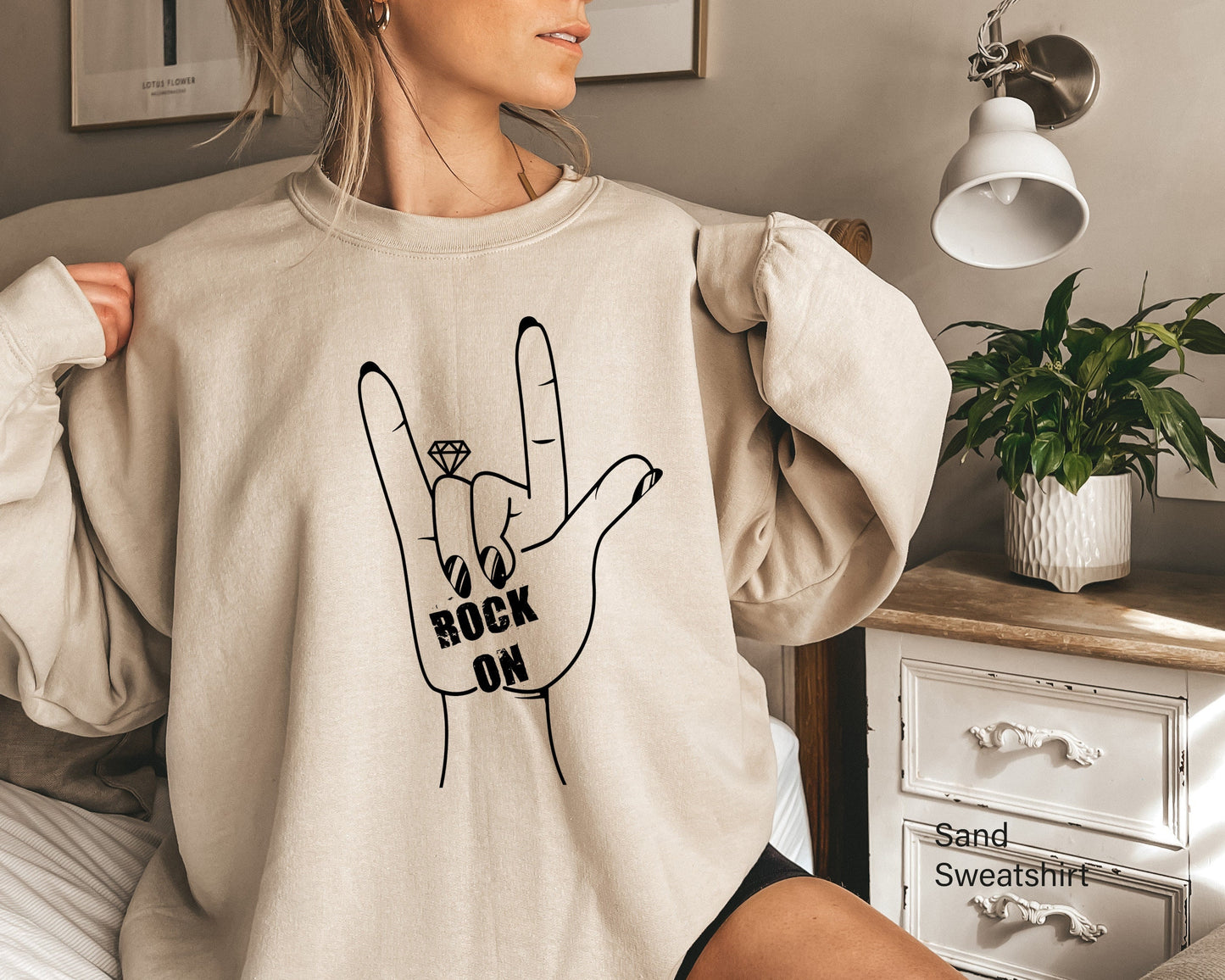 Rock On Sweatshirt, Ring Finger Hoodie, Funny Halloween Sweatshirt, Engaged Shirt, Fiancé Tee,Vintage Inspired T-shirt, Oversized Tee, C6947
