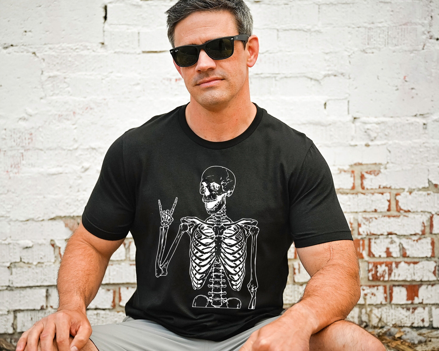 Trendy Skeleton Shirts,Skeleton Metal Fingers Tshirt,Cute Skeleton Rock Hands T-Shirt,Funny Rock And Roll T Shirt,Halloween Party Tee ,C7026